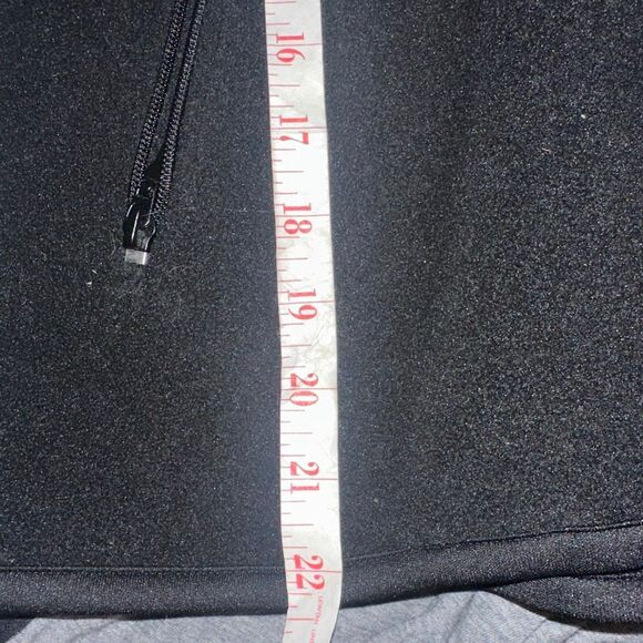 Vail fleece, zippered vest, with pockets ladies size medium - Picture 10 of 11